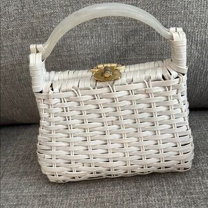Elegant White Woven Handbag